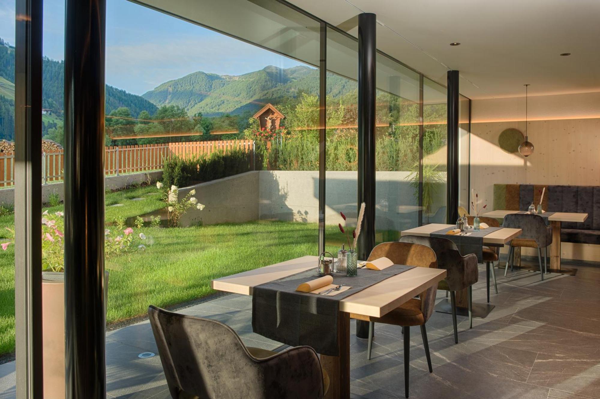 Martinshof Berg Herz Hotel Ahrntal