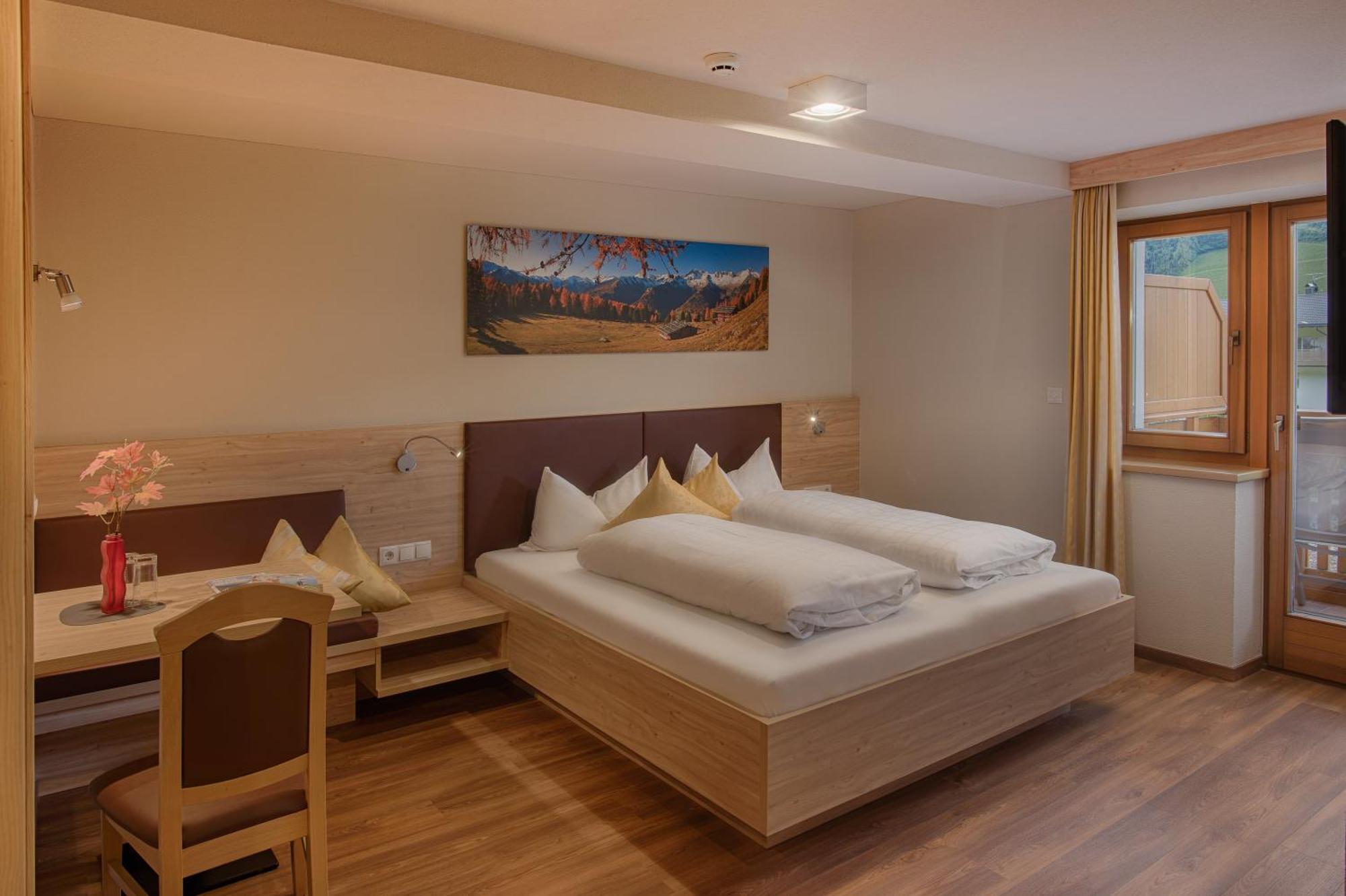 Martinshof Berg Herz Hotel Ahrntal